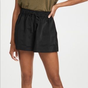 Good American Essentil Shorts